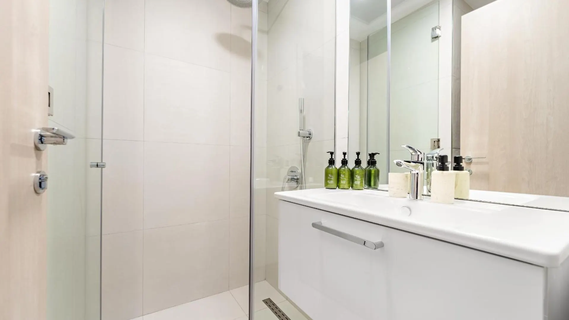 Vayk - Stylish & Cozy Studio In Jvc Dubai 0*,  United Arab Emirates